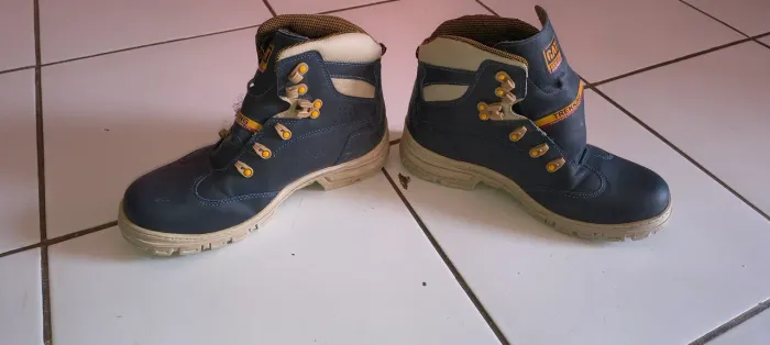 Bota original cartepilla