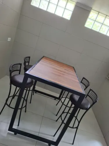 Mesa bistrô - usada