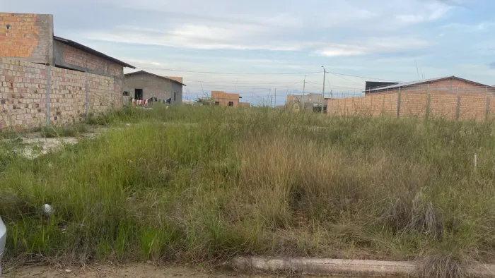 Vende-se lote Caburaí 3