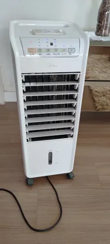Climatizador de ar com controle remoto