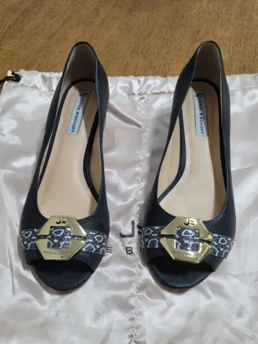 Sapato Peep-Toe Jorge Bischoff Preto