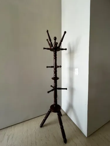 Cabideiro vintage em sucupira torneada