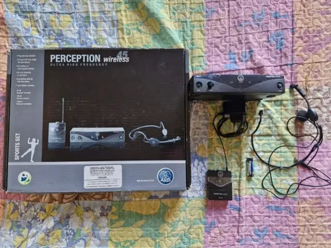 Microfone Headset - Perception Wireless 45 AKG