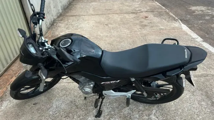 Titan 160