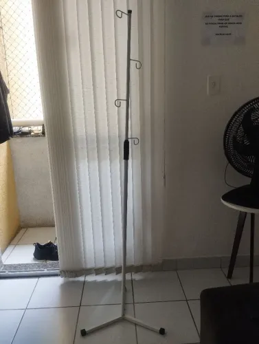 Suporte para soroterapia