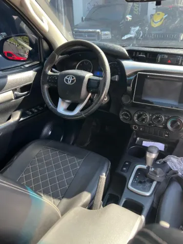 Toyota Hilux CD SR 4X4 2.8 TDI Diesel Aut. 2016