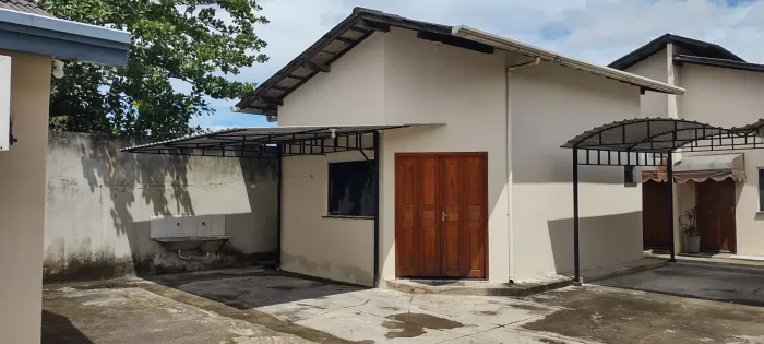 Aluga-se kitnet ao lado do Supermercado Novo Tempo (em condominio fechado)