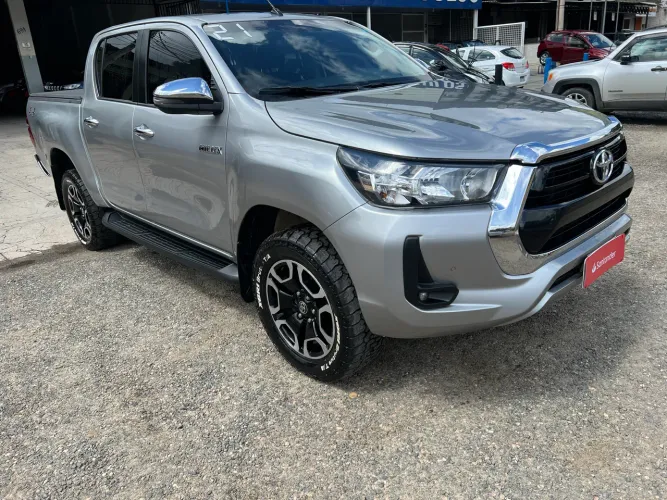 Toyota Hilux CD SRV 4X4 2.8 TDI Diesel Aut. 2021