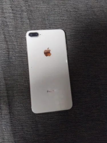 iPhone 8 Plus