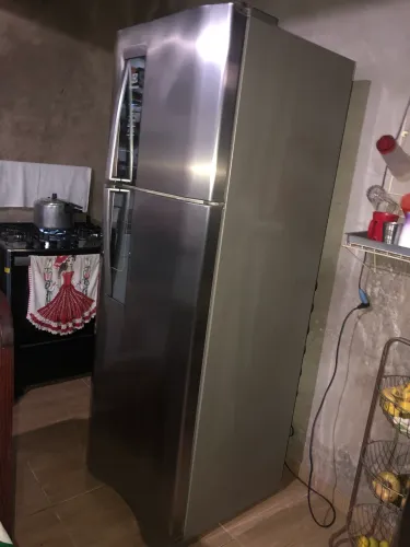 GELADEIRA ELECTROLUX FROSSFREE TOP