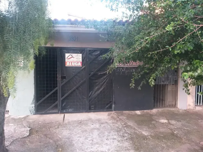 Casa terrea, 2 quartos e 2 banheiros Julio de Mesquita Filho