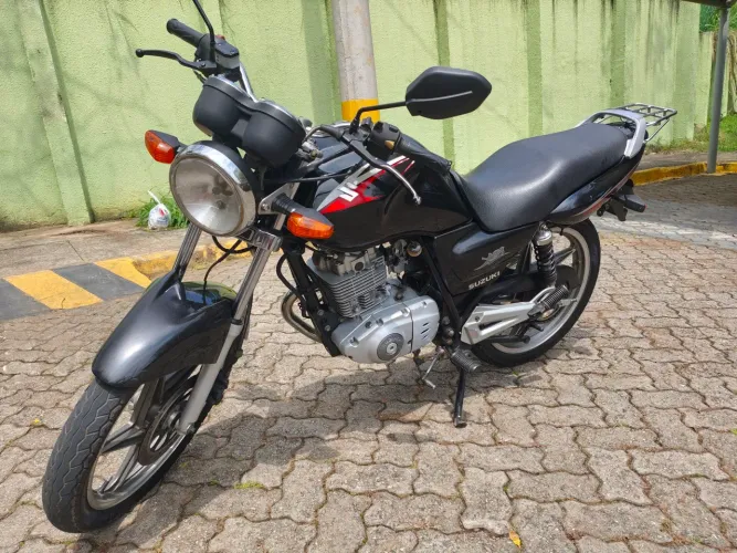 Suzuki EN 125 YES