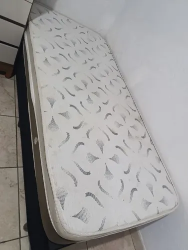 Vende se cama box de solteiro só chamar 