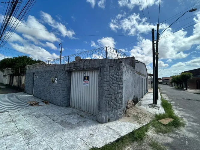 Casa para Venda em Fortaleza, Prefeito José Walter, 3 dormitórios, 1 suíte, 2 banheiros, 2