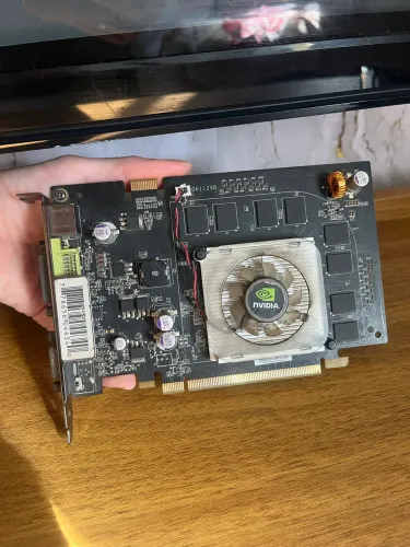 Placa de Vídeo GeForce 8500GT 512MB DDR2 PCI-E 