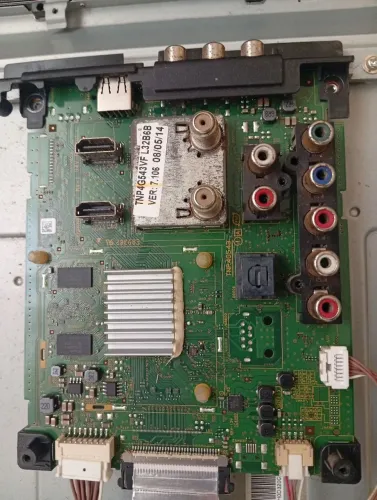 Placa principal da tv Panasonic TC-L32B6B TNP4G543VF funcionando
