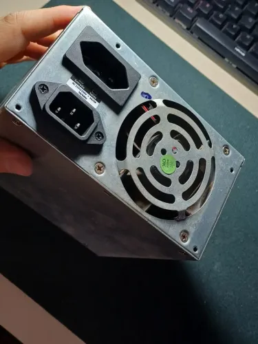 Fonte ATX 235 W Bivolt