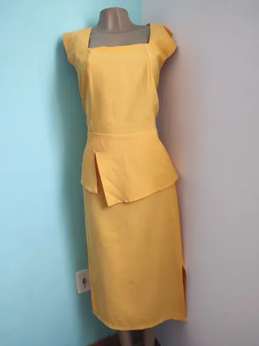 Conjunto feminino amarelo
