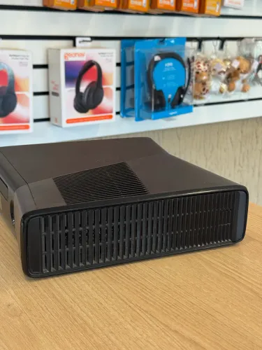 Xbox 360 com defeito para retirada de peças