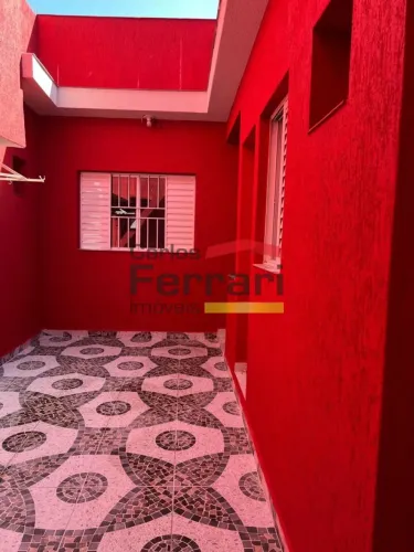 Casa de fundos - 65 metros - 1 dormitório sem vaga de garagem