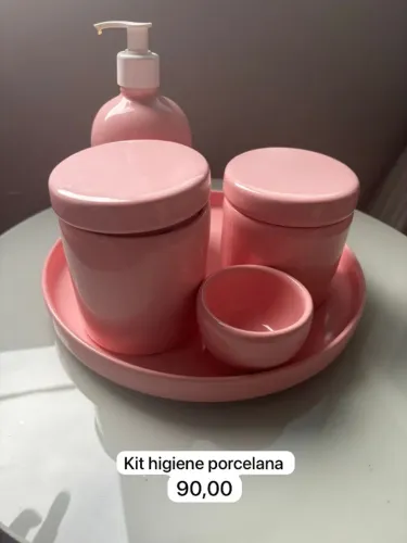 Kit higiene bebê porcelana com bandeja e todos itens