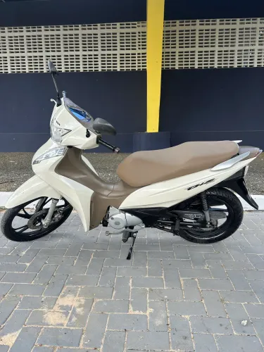 Vende-se biz branca 125 2020/2021