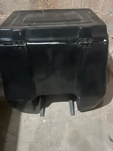 Baú com trilho para moto 