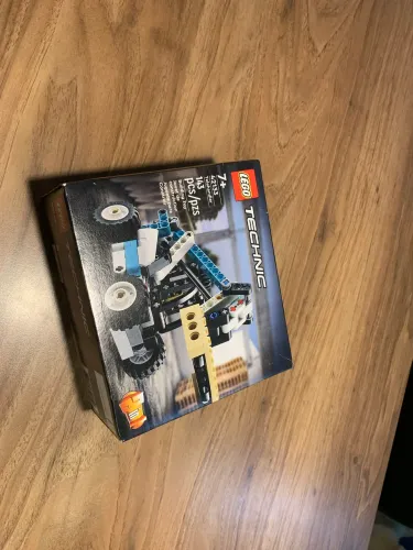 Lego technic telehandler LACRADO