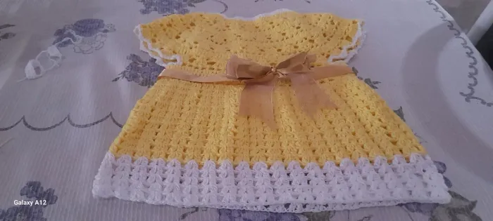 Vestido infantil de crochê 