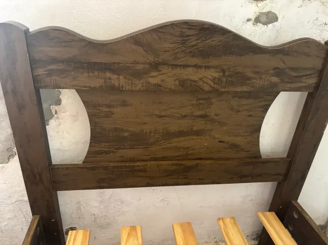 Cama de solteiro com colchão