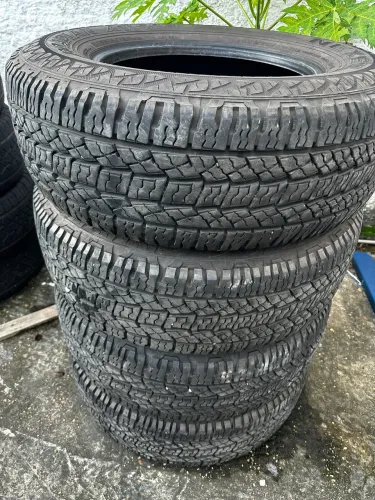 Pneu 275/70/18 Continental