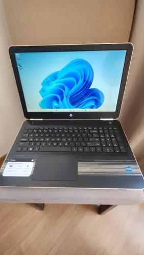 Notebook HP Pavilion 15 intel 5 8GB DDR4 256SSD 15.6 Dourado