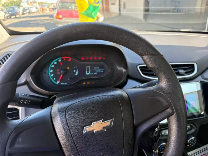 Chevrolet Onix Hatch LT 1.0 8V Flex Mec. 4P 2018