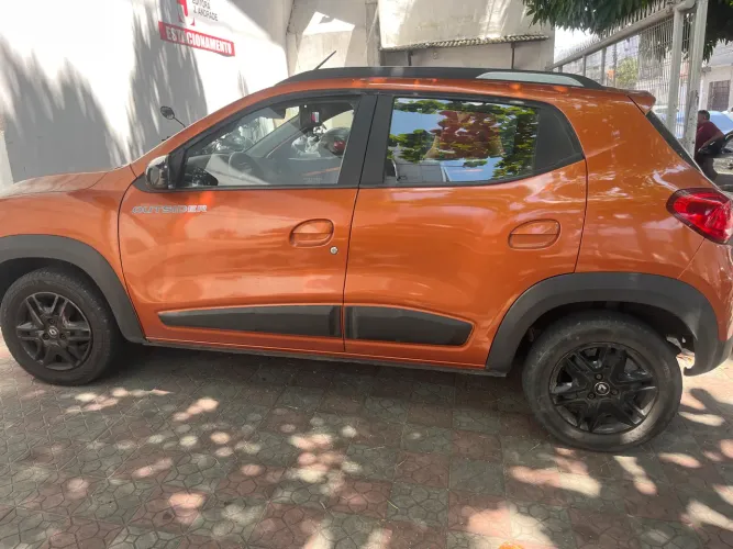 Renault Kwid Outsider 1.0 Flex 12V 5P Mec. 2022