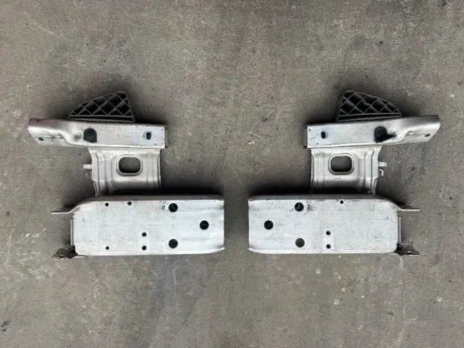 Complemento longarina BMW 320i 2013 a 2017 ORIGINAL (Usado)