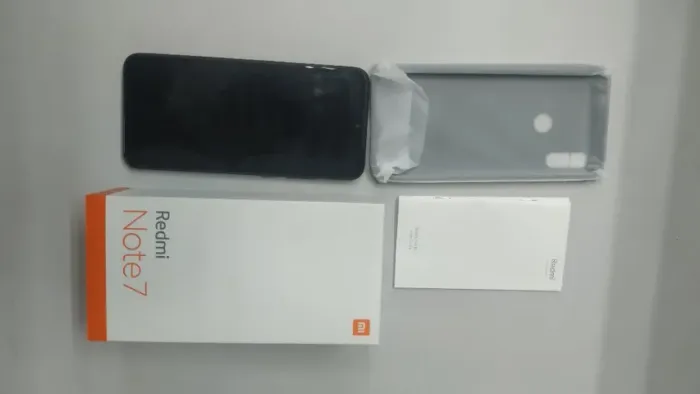 Smartphone Xiaomi Redmi Note 7 64GB / 4GB RAM - Excelente Estado