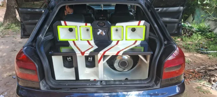 Vendo caixa trio 