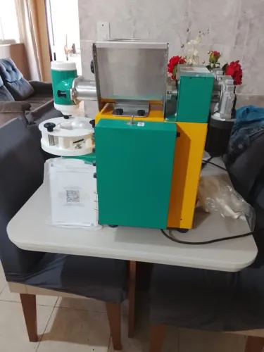 Modeladora de salgados Compacta print ( seminova)