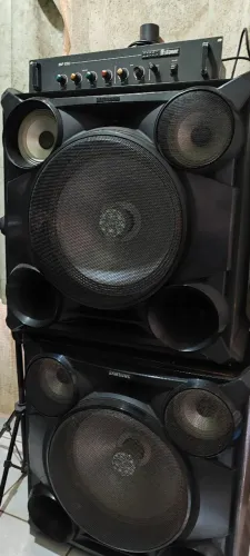 2 Caixas de som 15" Samsung