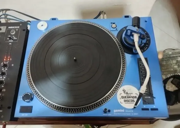 Toca disco Gemini Quartz XL-1800Q II