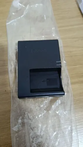 Carregador original Canon bateria LP-E17