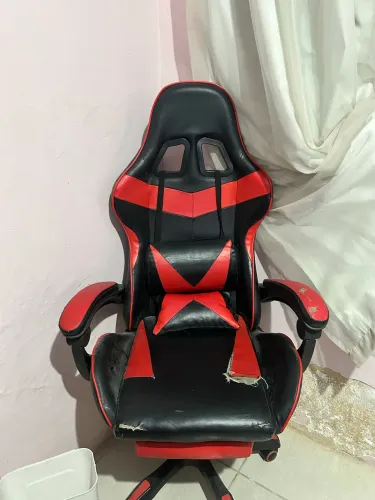 Cadeira gamer (com defeito)