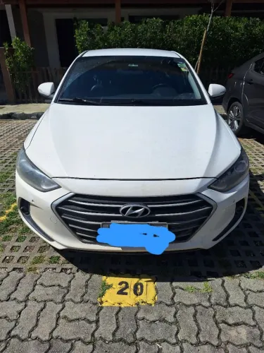 Hyundai Elantra Special Edit. 2.0 16V Flex Aut. 2017