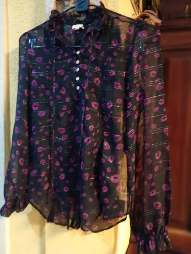 Camisa manga longa com estampa de beijo P ( ROSA CHÁ)