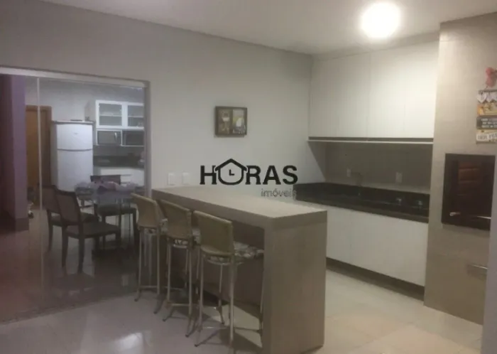 Casa Térrea à Venda Belvedere I Cuiabá 3 Suítes Piscina