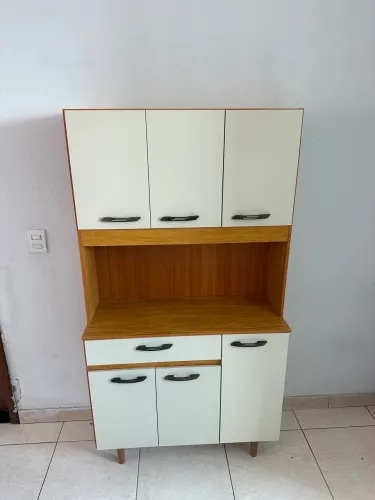 ARMÁRIO DE COZINHA