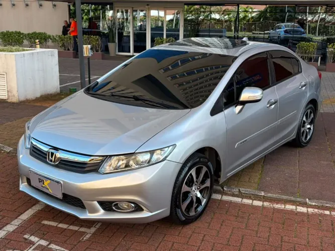 Honda Civic Sedan EXS 1.8/1.8 Flex 16V Aut. 4P 2012