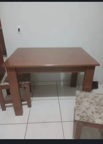 Mesa Jantar 4 cadeiras MDF R$ 300,00 - NÃO ENTREGO