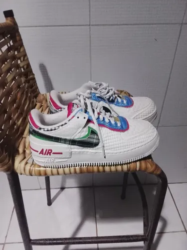 Nike shadow tou store