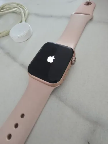 Applewatch series 4 40mm - Rose